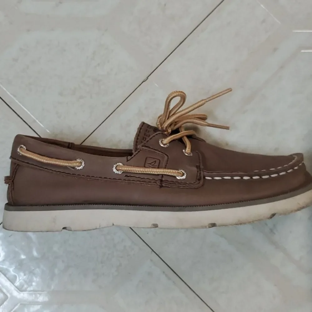 Sperry boys Top Sider Leeward Boat Shoes 1.5 excellent condition